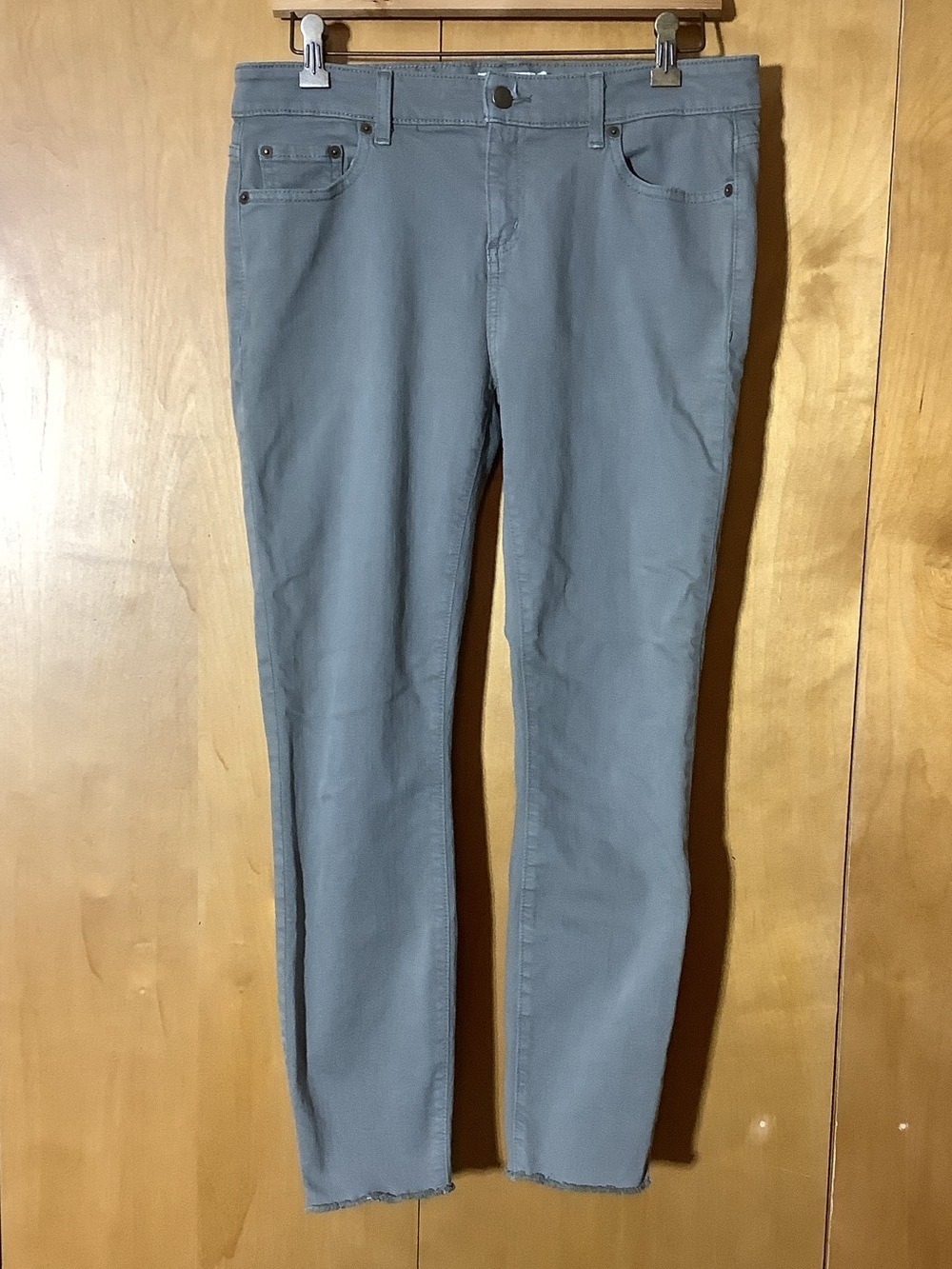 Vineyard Vines pale sage green jeans, size 10